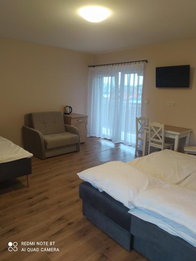 Piaskowy Dwor Hotell Krynica Morska Exteriör bild