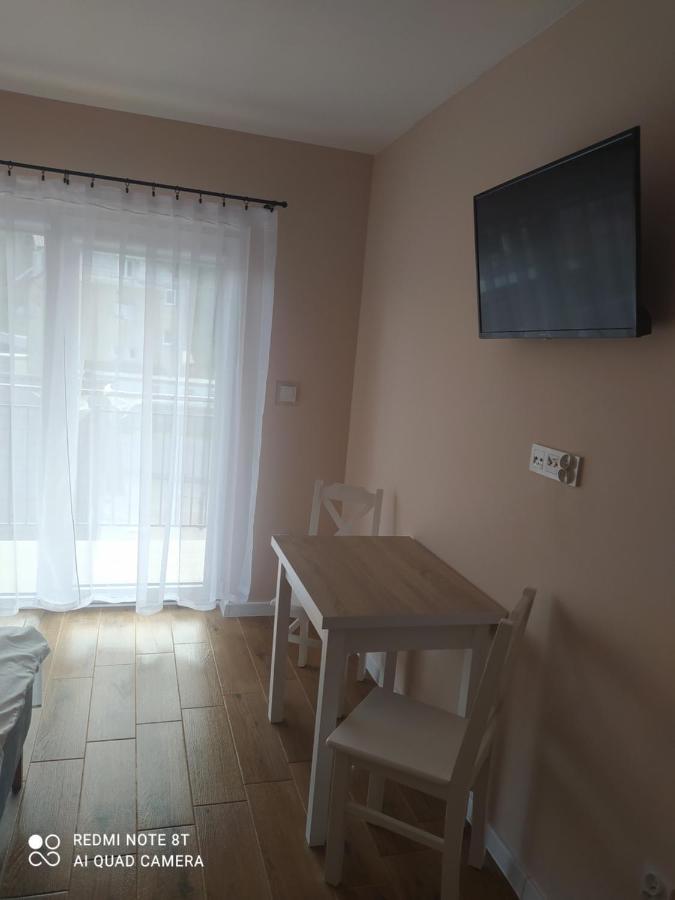 Piaskowy Dwor Hotell Krynica Morska Exteriör bild